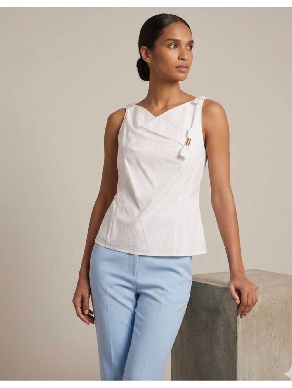 NWOT Louis Vuitton FR-34 Vintage White LV Logo Bow Cotton Top Blouse Italy